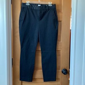 Gap signature, skinny ankle pants, size 10